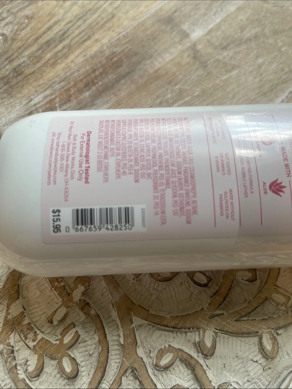 Bath & Body Works Bright & Breezy Body Wash - Pink & Peach Gradient